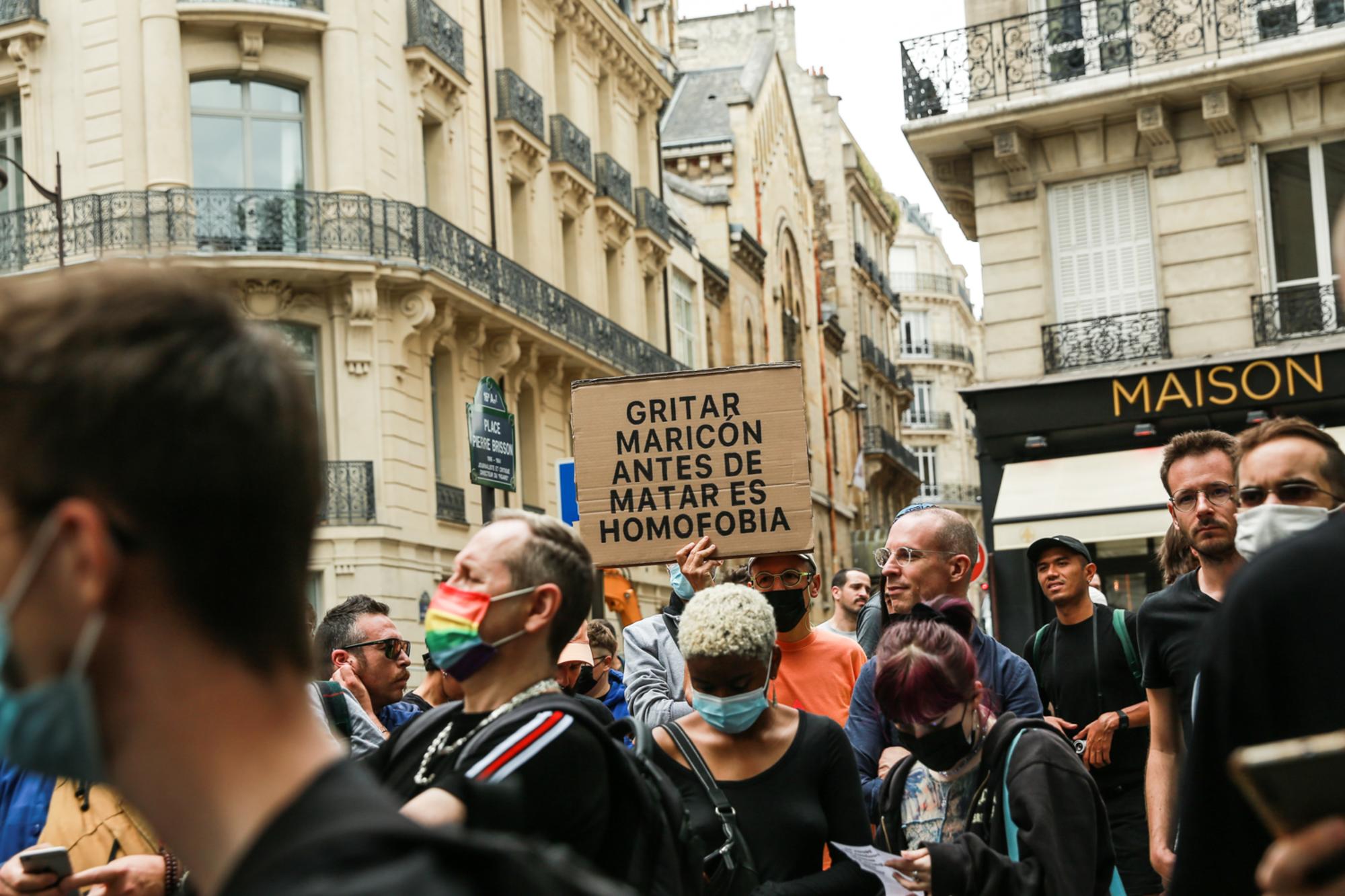 Concentración París Homofobia Samuel 2